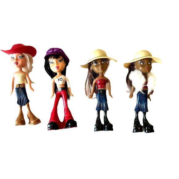 McDonald's Other - BRATZ McDonald's LOT of 4 Happy Meal Dolls Figures Toys